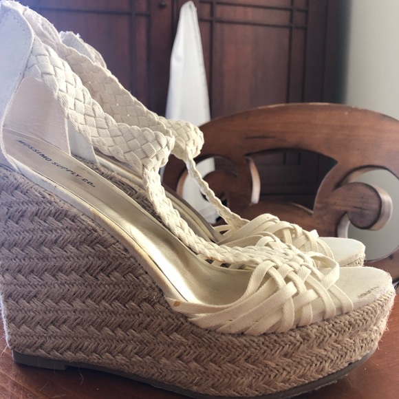 Cream wedges - Picture 2 of 2